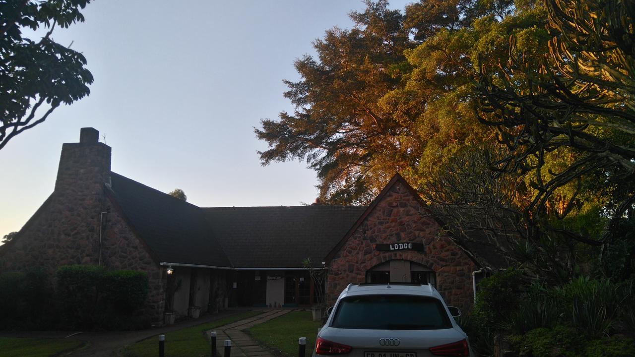 Phezulu Safari Park Villa Botha's Hill Bagian luar foto